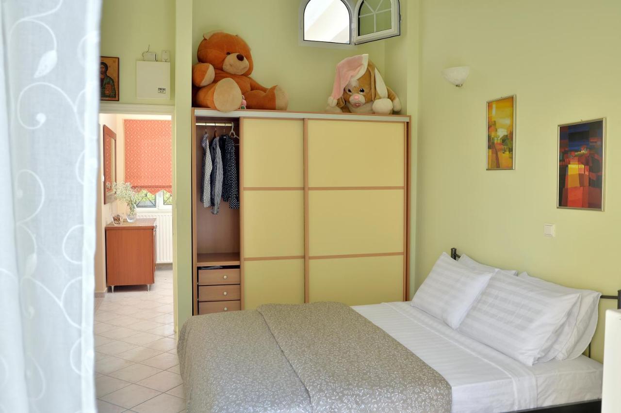 Domelia'S Luxury Apartments Near Airport & Beach Artemida  Luaran gambar